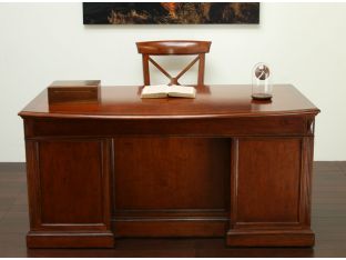 European Legacy Executive Desk