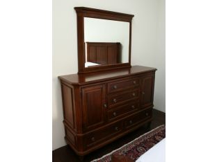 Middleton Dresser with Mirror