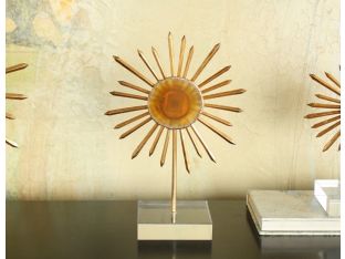 Omari Medium Sculpture - Cleared Décor