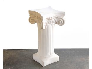 White Column Display Pedestal